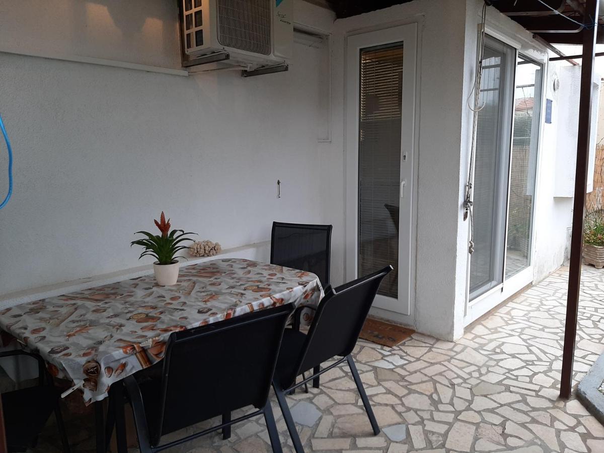 Apartment Mia Ровинь Экстерьер фото